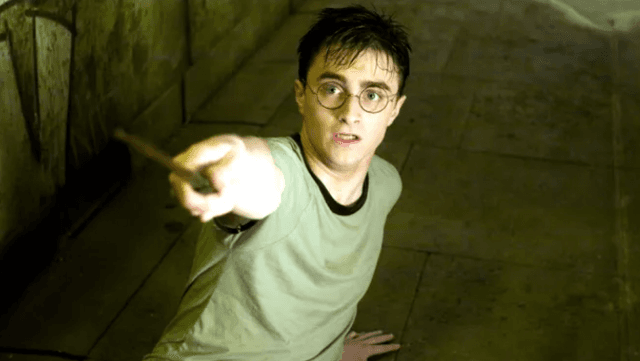 The incident on the Harry Potter film set that resulted in the paralysis of Daniel Radcliffe's stunt double, David Holmes. - People News Time